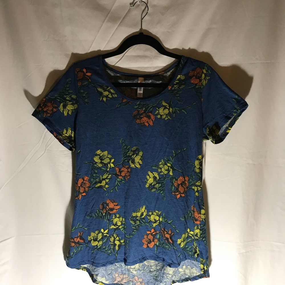 Lularoe classic T-shirt